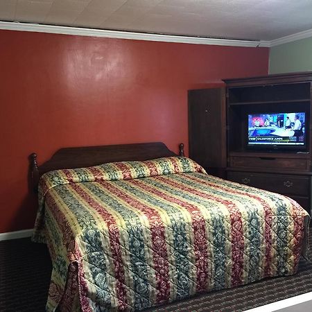 קורנליה Skyland Motel מראה חיצוני תמונה